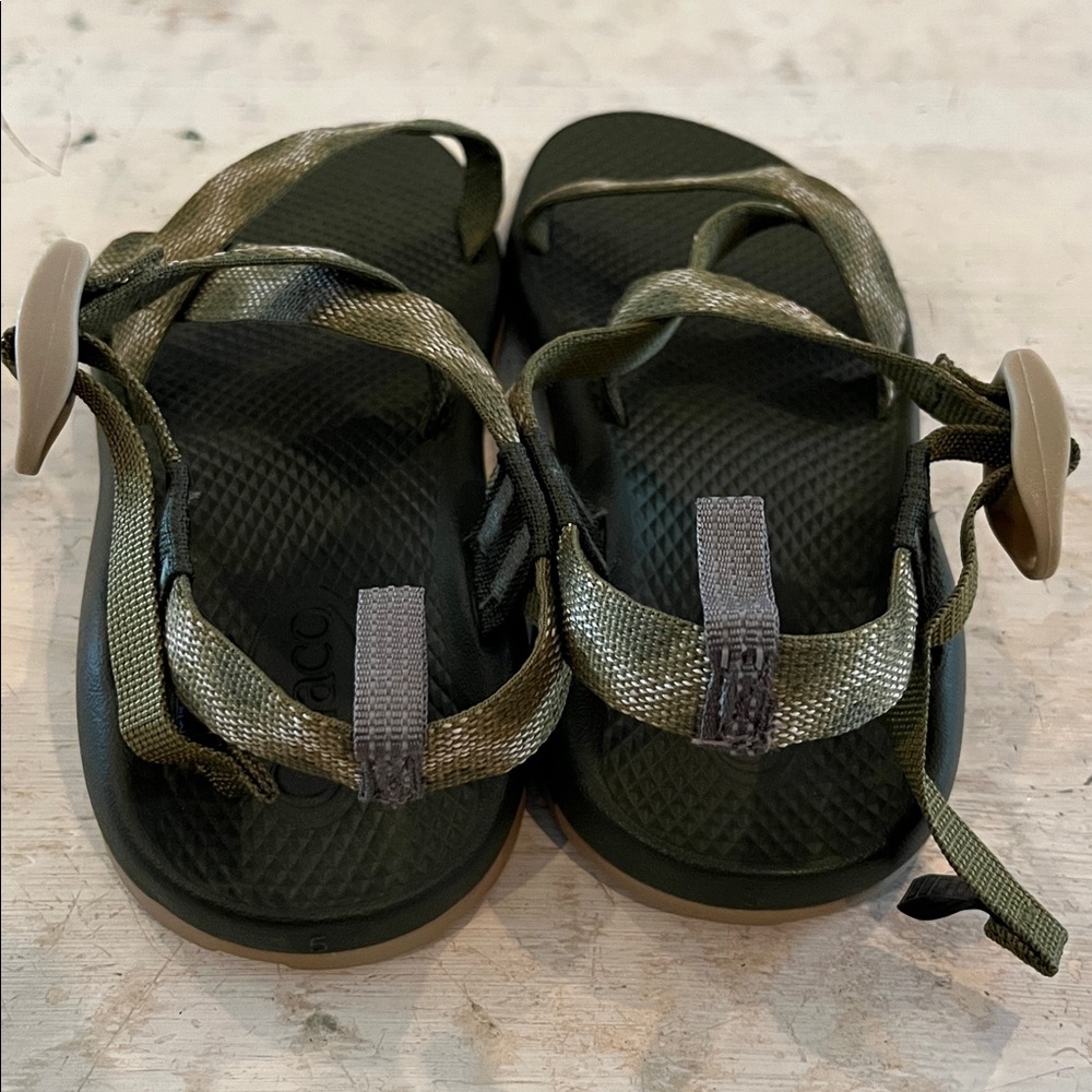 CHACO
Kids Z1 Ecotread Sandals - Vortex Avocado| size 5 - Picture 4 of 7